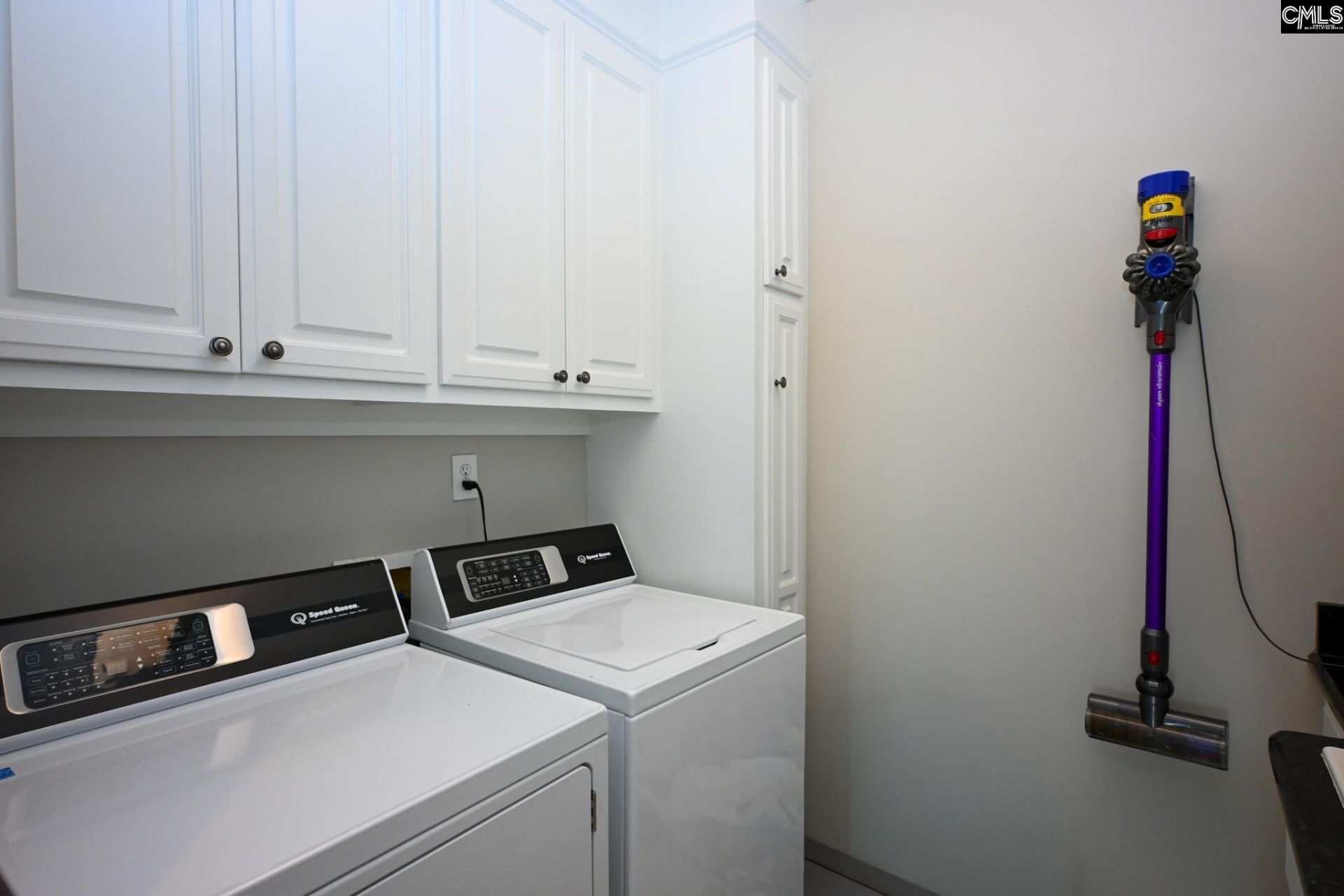 220 Ascot Glen Road  Photo 56