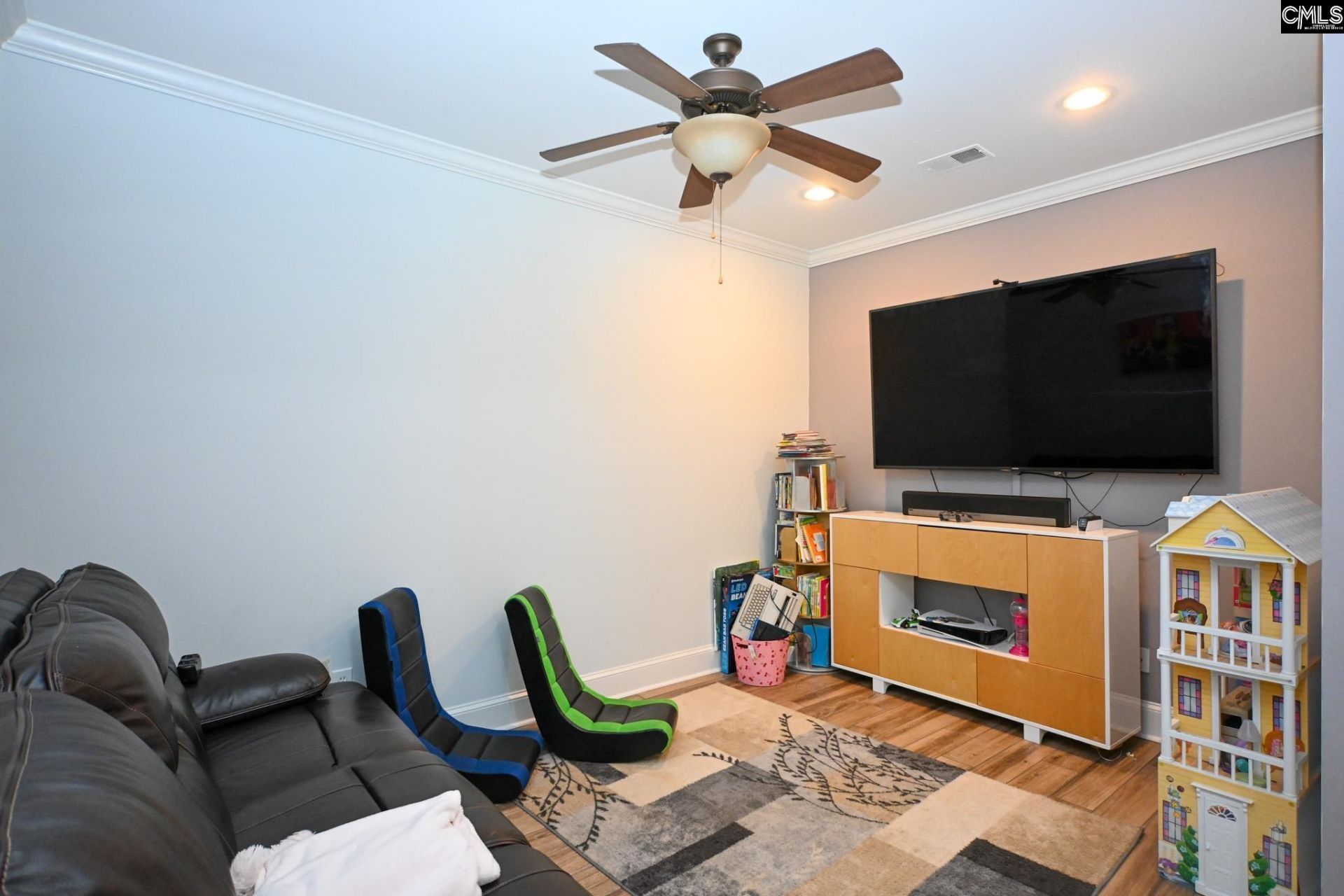 220 Ascot Glen Road  Photo 62