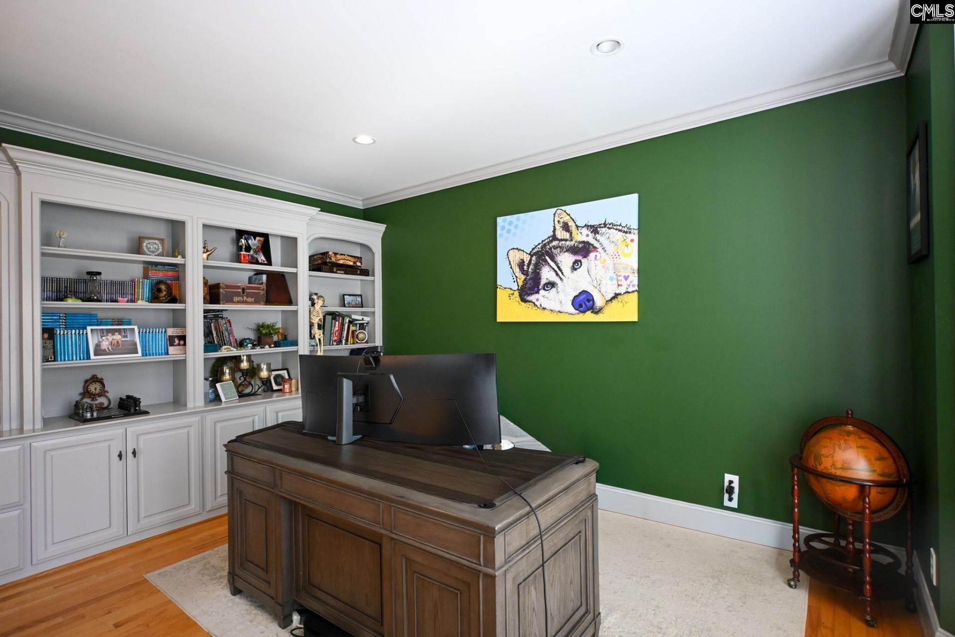 220 Ascot Glen Road  Photo 8