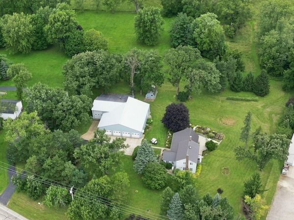 6424 Mccullom Lake Road, Wonder Lake, IL 60097