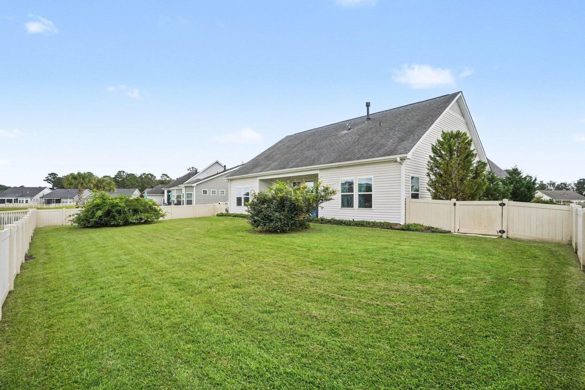 7983 Swansong Circle Photo 29