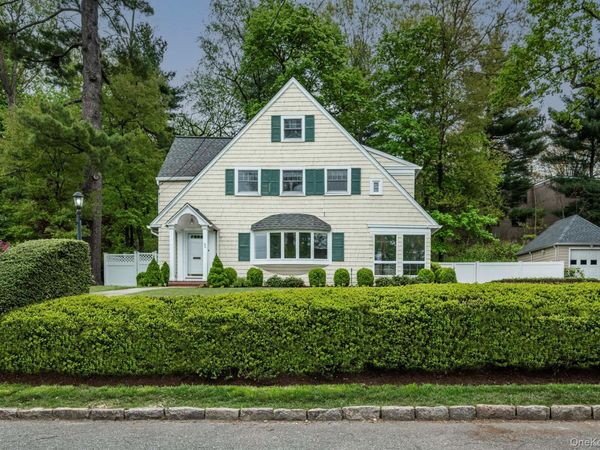 62 Summit Avenue, Bronxville, NY 10708