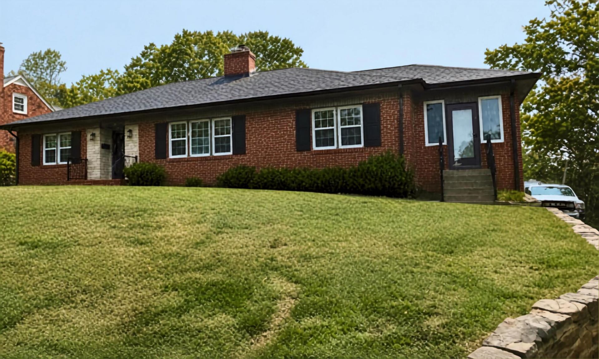2765 Laburnum Ave Sw, Roanoke, VA 24015 Main Photo
