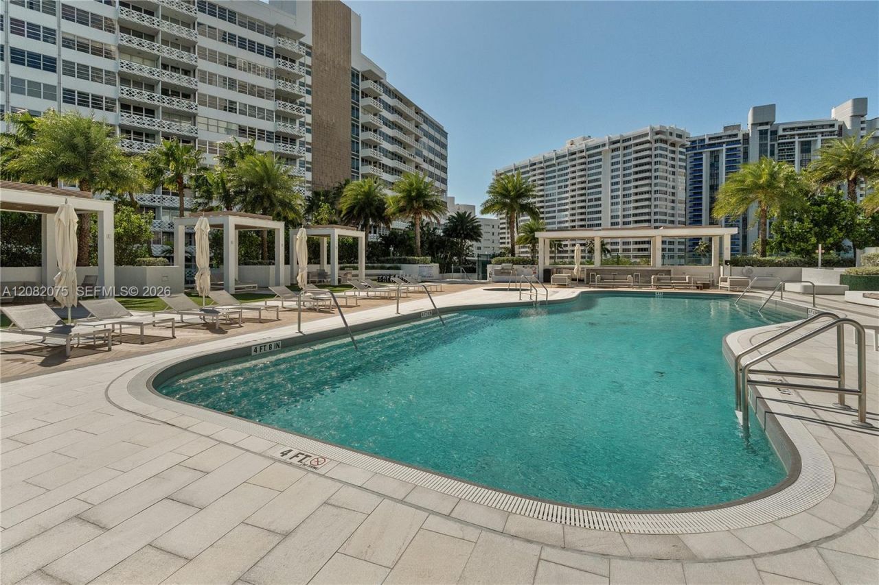 10 Venetian Way, Unit 604, Miami Beach, FL 33139 Photo