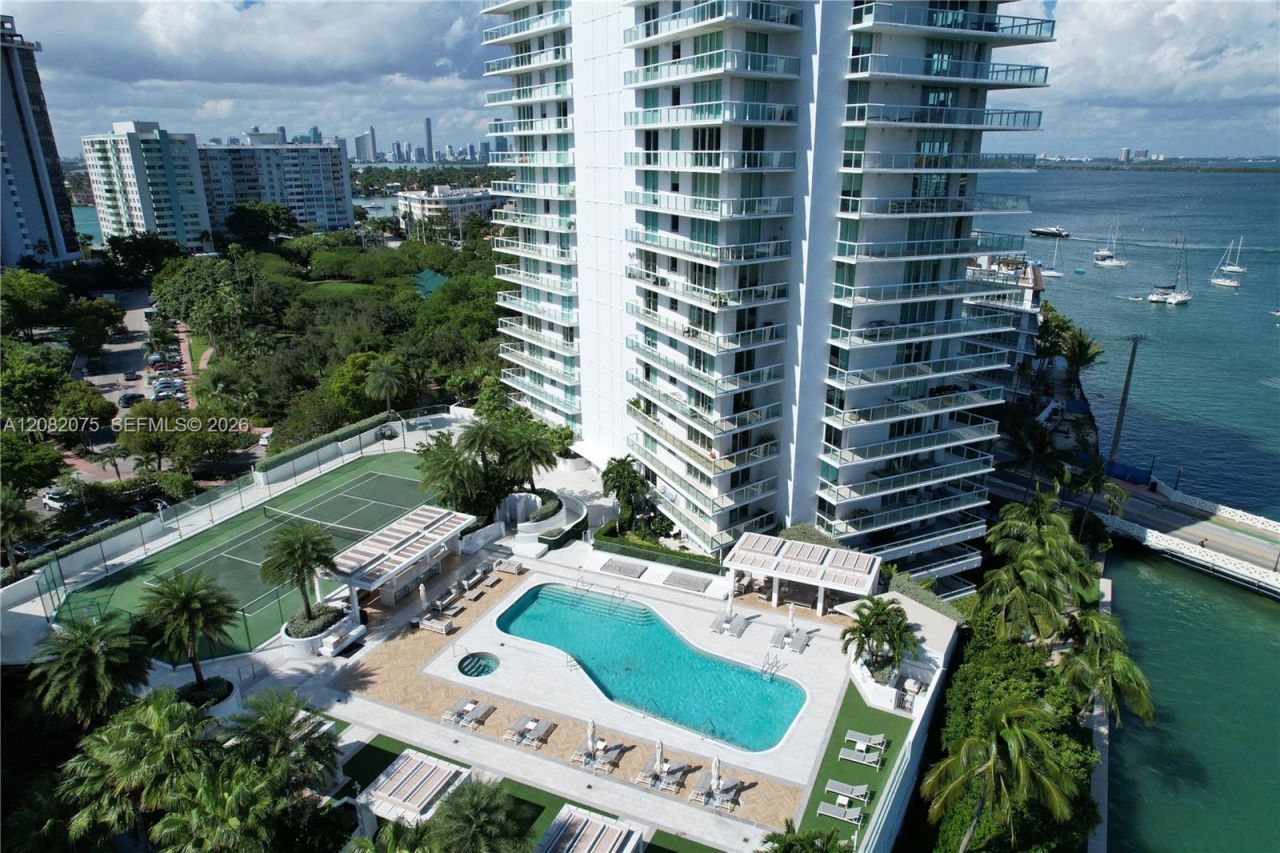 10 Venetian Way, Unit 604, Miami Beach, FL 33139 Photo