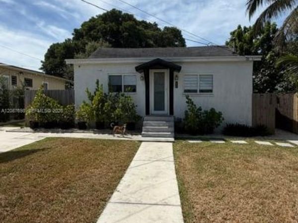 122 NW 51st St, Unit 122, Miami, FL 33127