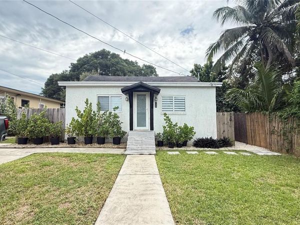 122 NW 51st St, Unit 122, Miami, FL 33127