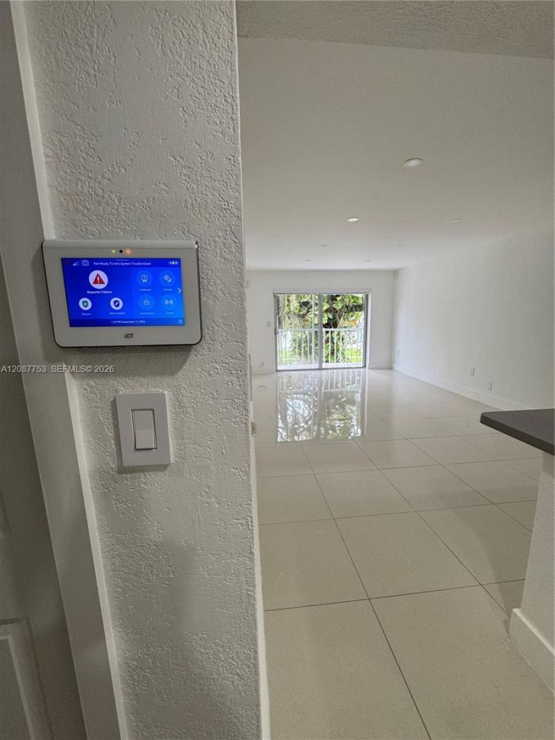 12290 NE 11th Ct, Unit 101, North Miami, FL 33161 Photo