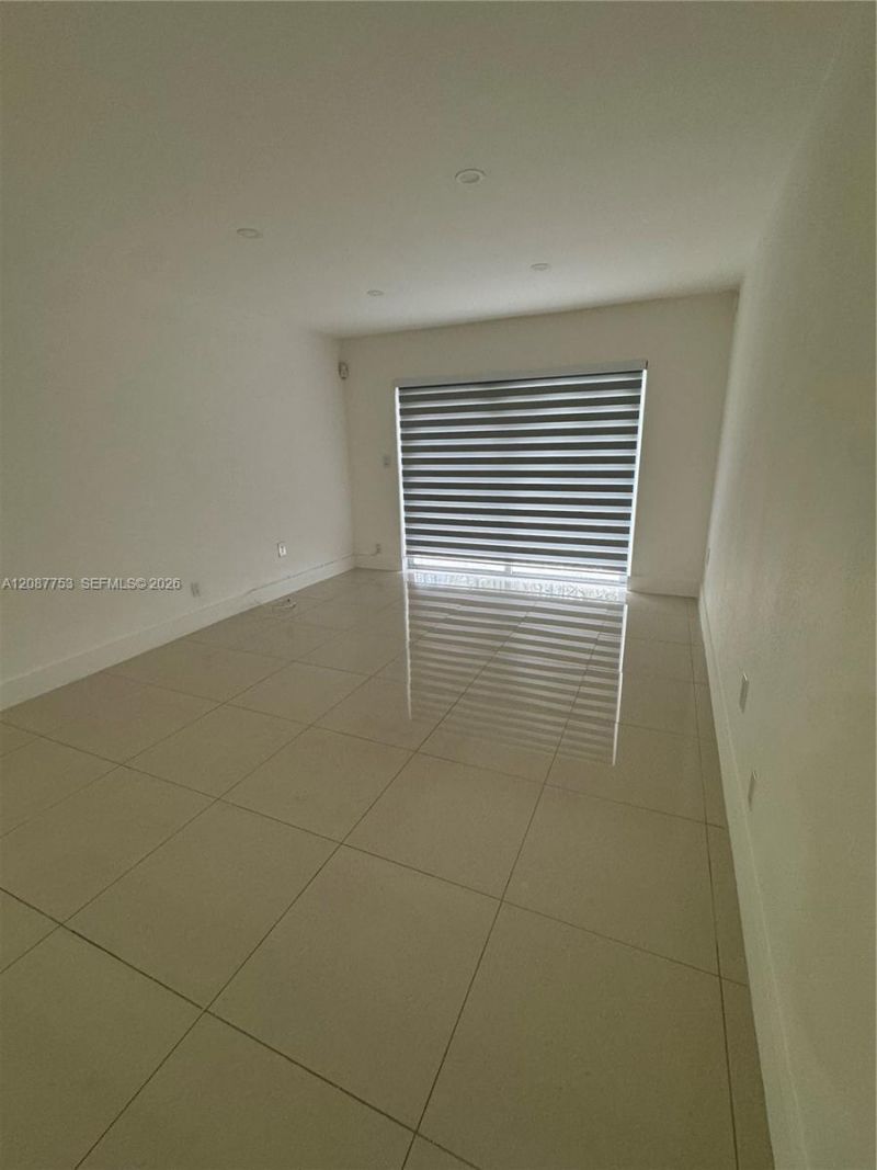 12290 NE 11th Ct, Unit 101, North Miami, FL 33161 Photo