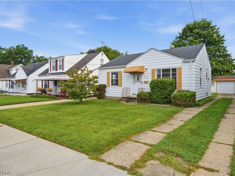 13216 Crossburn Avenue, Cleveland, OH 44135 Photo 2