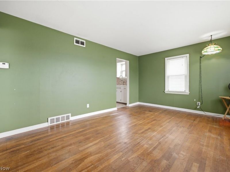 13216 Crossburn Avenue, Cleveland, OH 44135 Photo 4