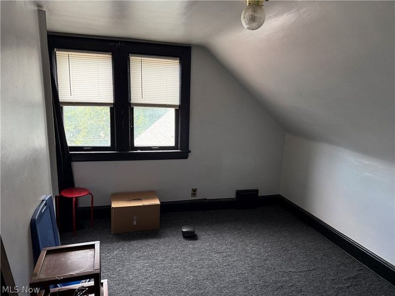 1574 Glenmont Road, East Cleveland, OH 44118 Photo 25