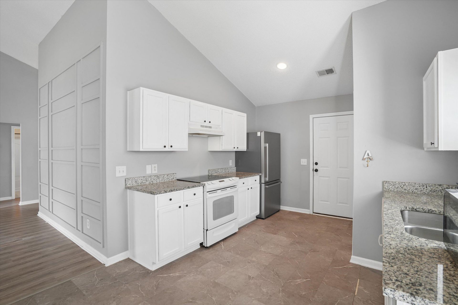 109 Dovetail Circle Photo 18