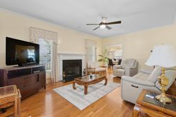 129 Hobcaw Lane photo 4