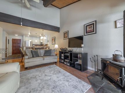 2090 Chalet Road, Unit 18 BUILDIN, Alpine Meadows, CA 96146 Photo