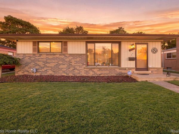 31719 Newport Drive , Warren, Mi 48088