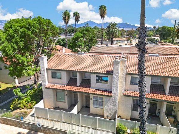 91 Tennessee Street, Unit B, Redlands, CA 92373
