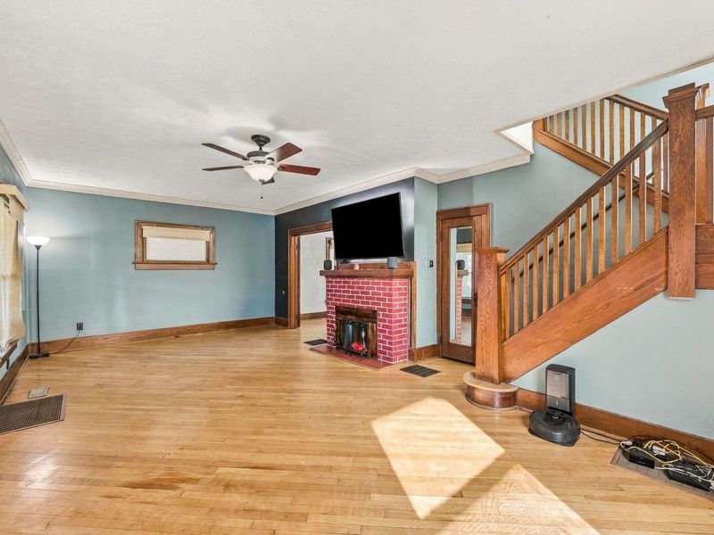 330 W Church Street, Marion, OH 43302 Photo 4