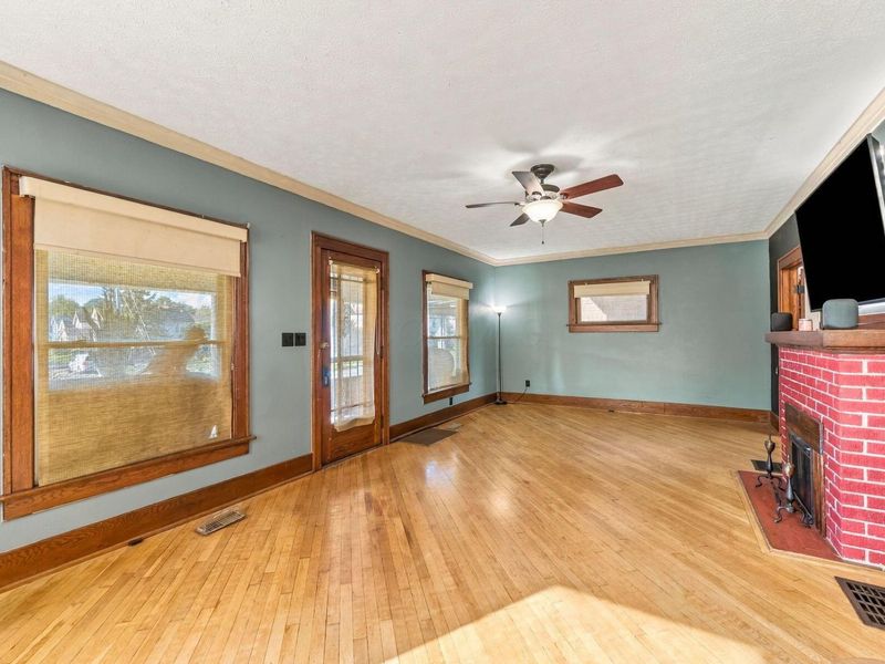 330 W Church Street, Marion, OH 43302 Photo 5