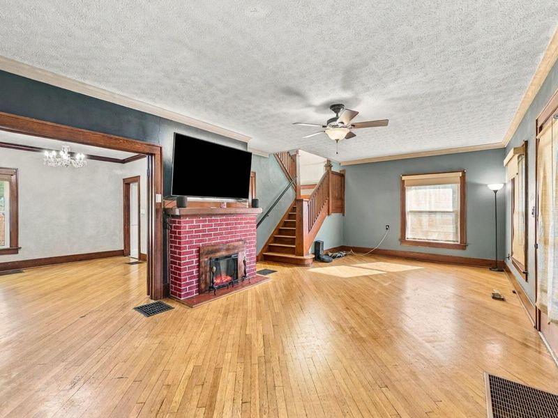 330 W Church Street, Marion, OH 43302 Photo 6