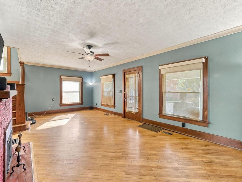 330 W Church Street, Marion, OH 43302 Photo 7