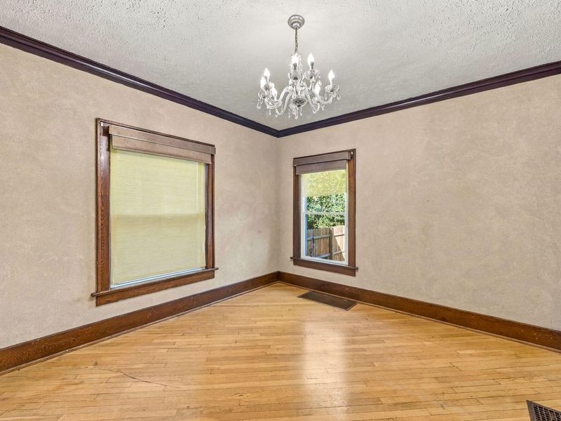 330 W Church Street, Marion, OH 43302 Photo 8
