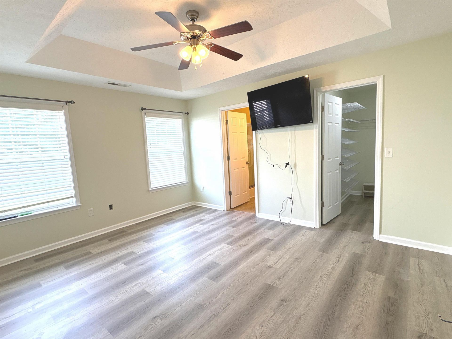 242 Four Leaf Ln. Photo 15