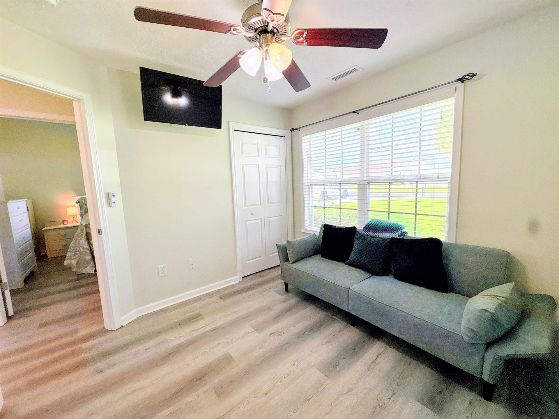 242 Four Leaf Ln. Photo 22