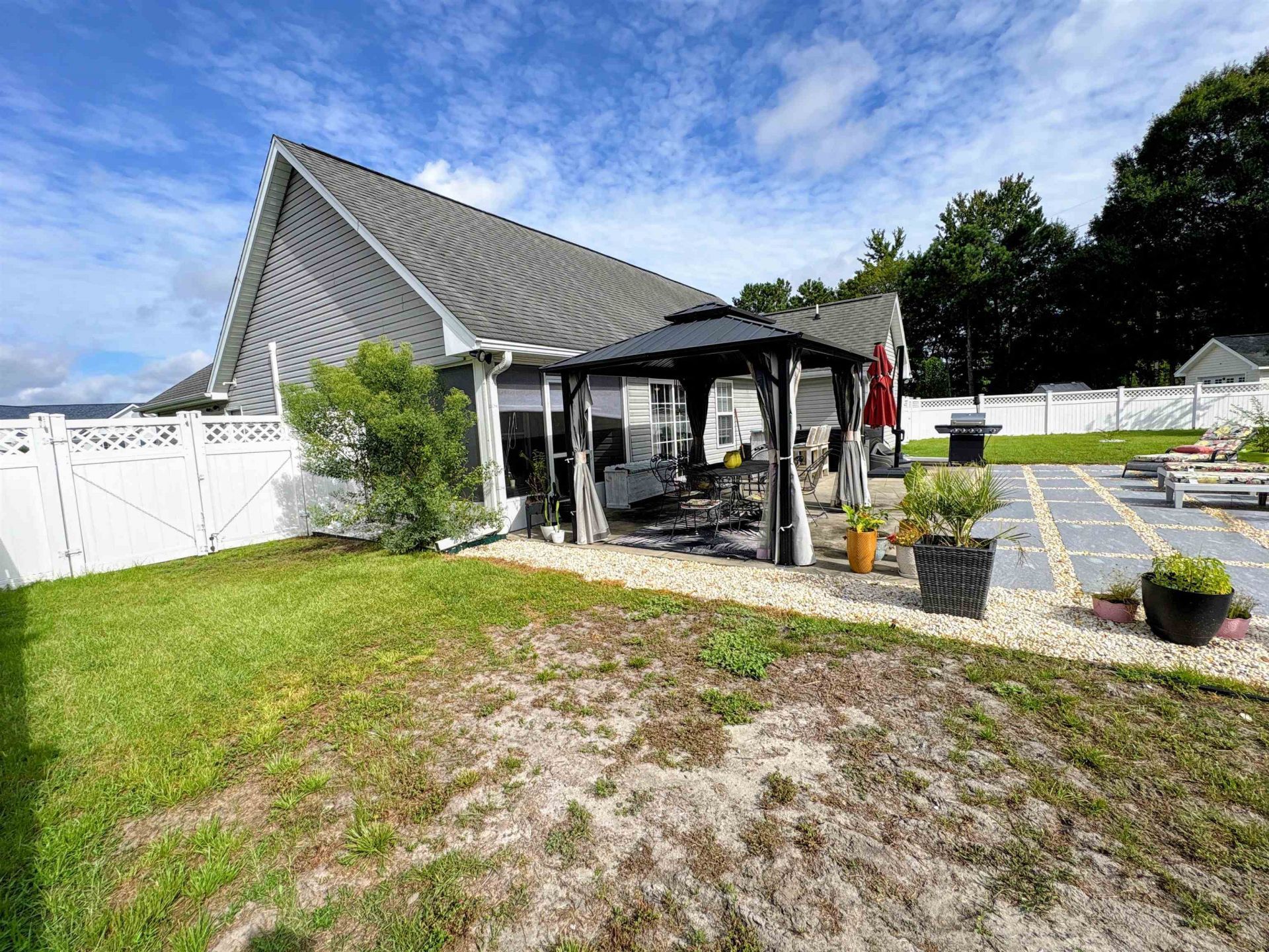 242 Four Leaf Ln. Photo 32