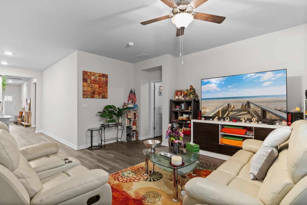347 Black Pearl Way Photo 14