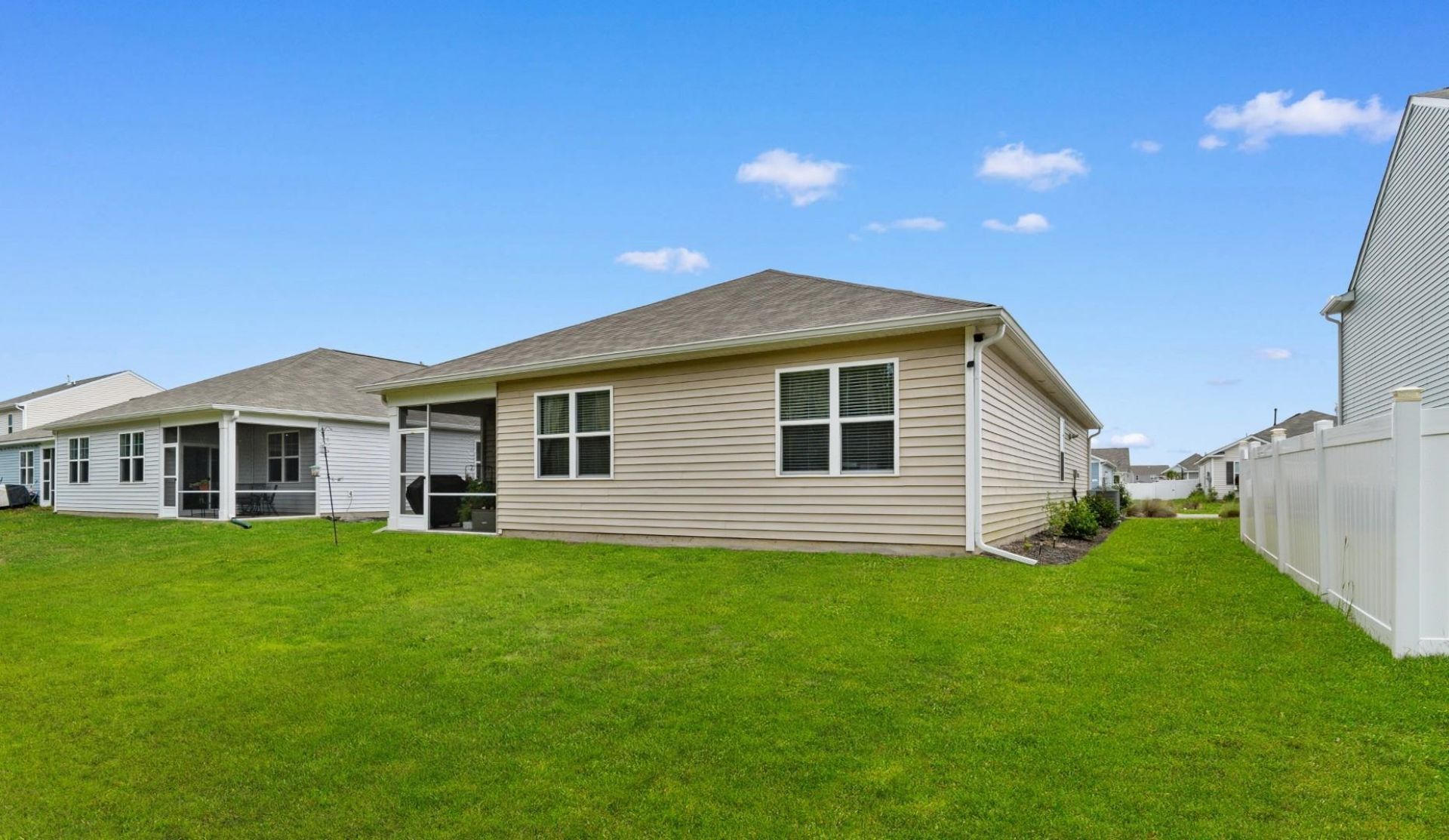 347 Black Pearl Way Photo 25