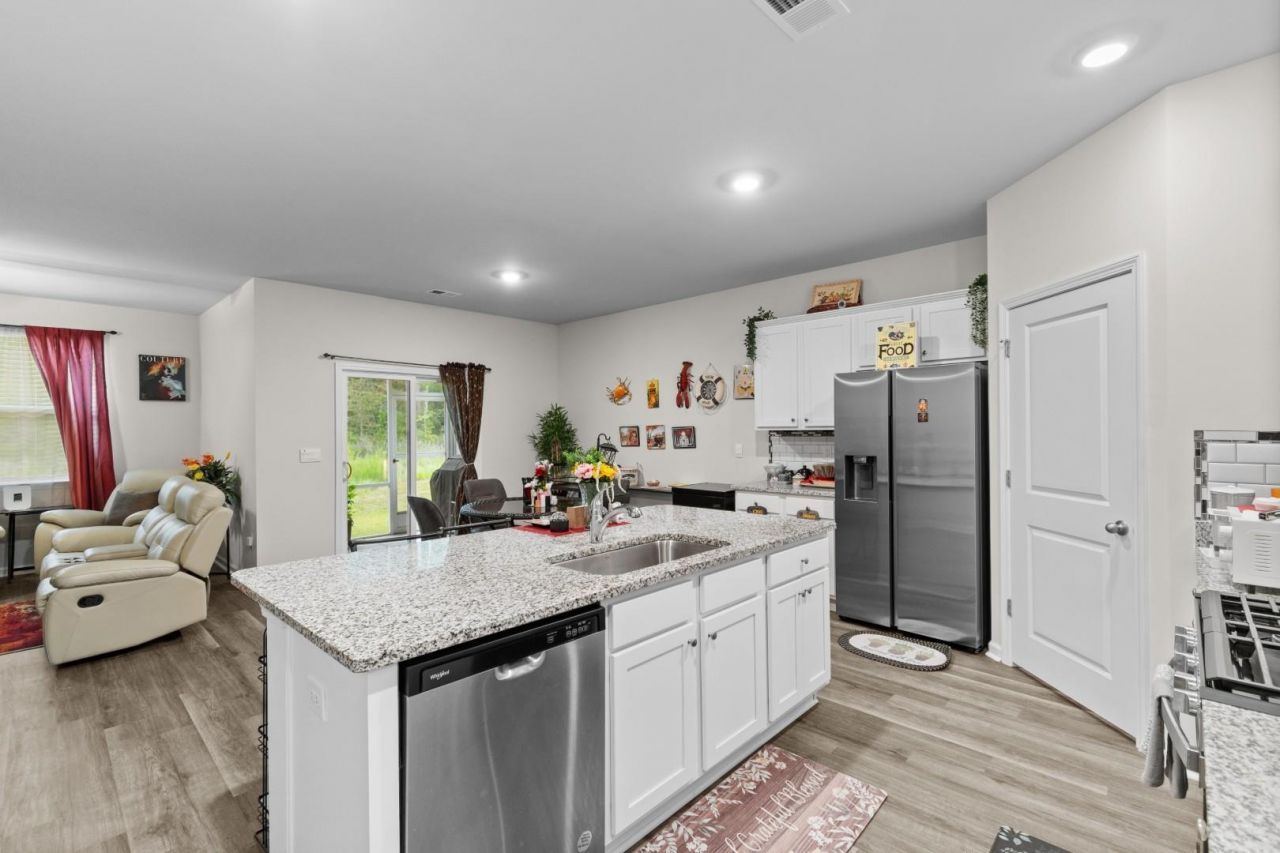 347 Black Pearl Way Photo 6