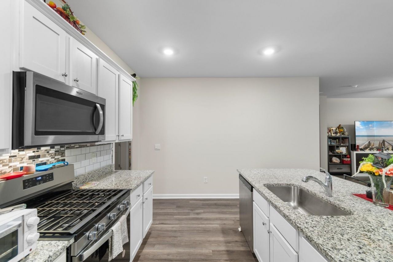 347 Black Pearl Way Photo 7