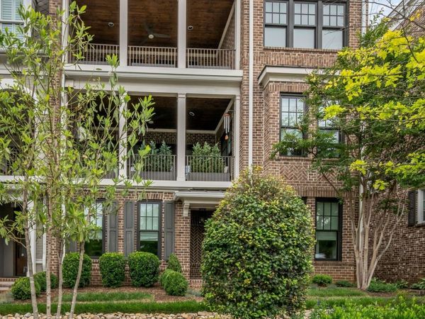 3608A West End Ave , Nashville, TN 37205