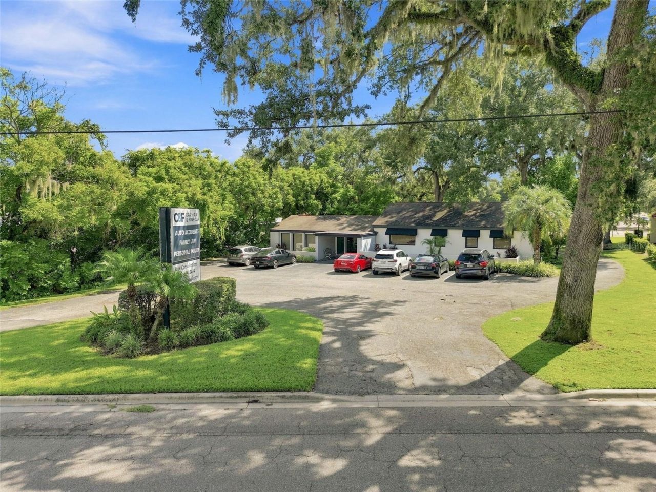 223 Lithia Pinecrest Road, Brandon, FL 33511 Photo