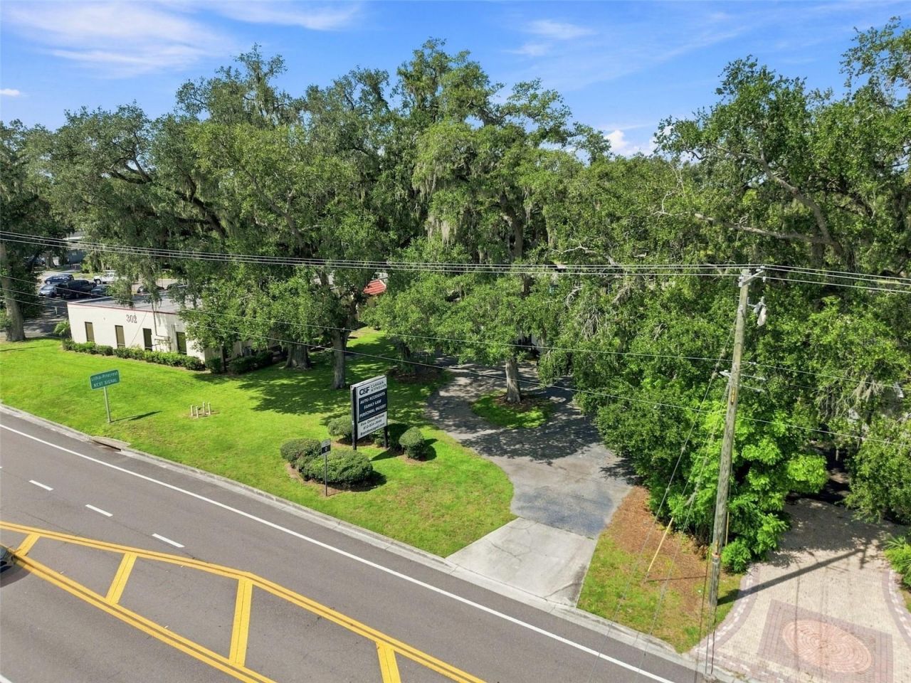 223 Lithia Pinecrest Road, Brandon, FL 33511 Photo
