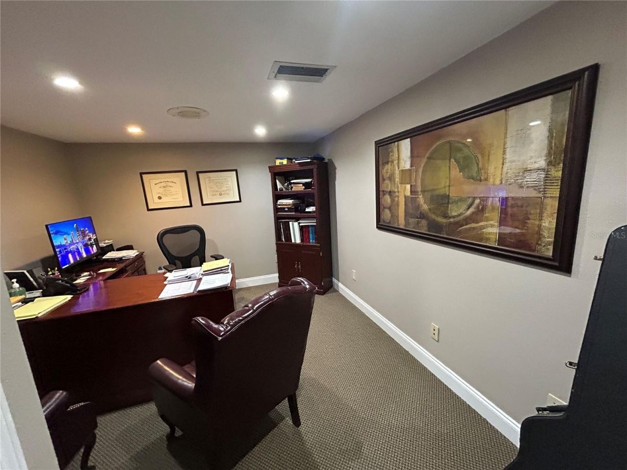 223 Lithia Pinecrest Road, Brandon, FL 33511 Photo