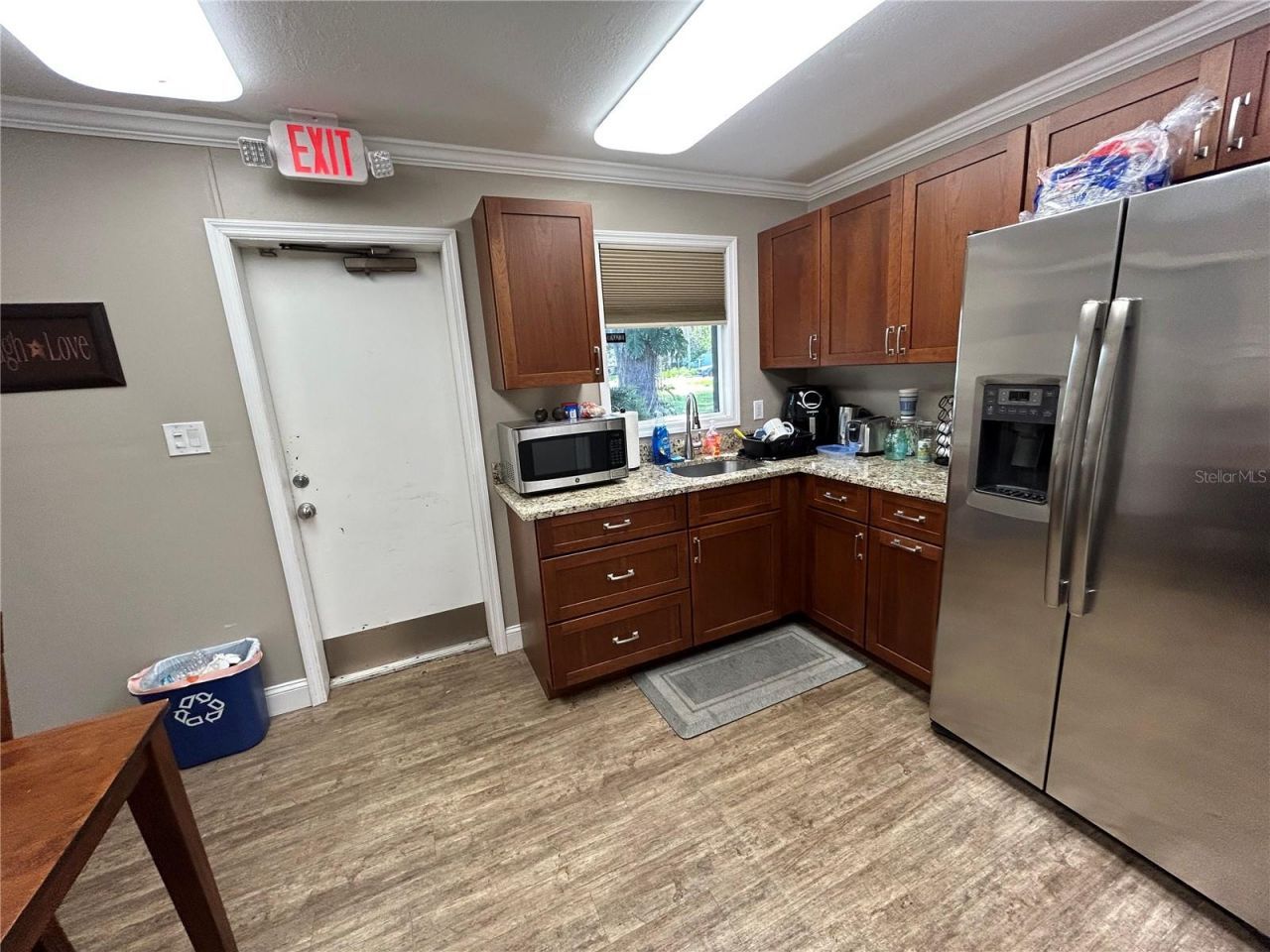 223 Lithia Pinecrest Road, Brandon, FL 33511 Photo