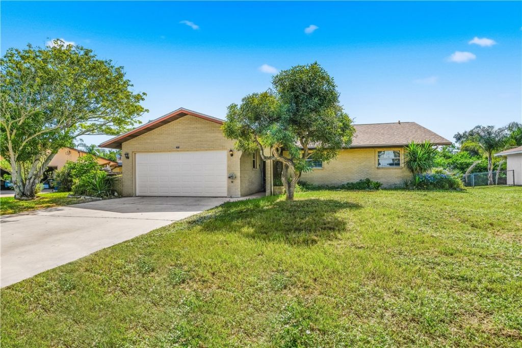 1081 Sunswept Road Ne, Palm Bay, FL 32905 Photo