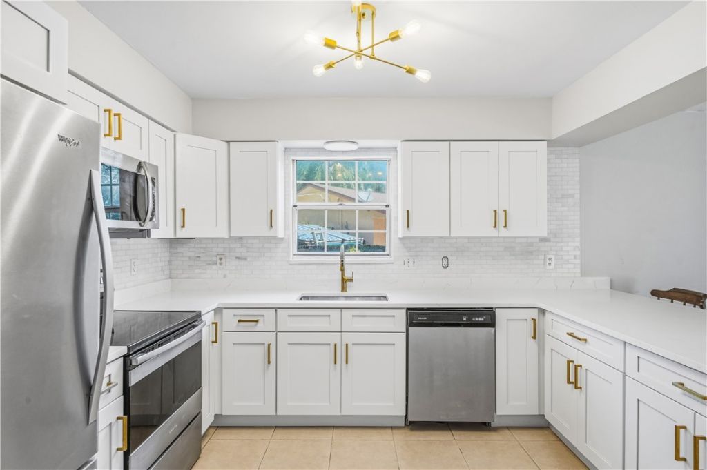 1081 Sunswept Road Ne, Palm Bay, FL 32905 Photo