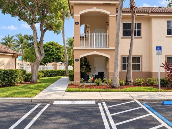 2650 SE 12th Pl , Unit 201, Homestead, FL 33035