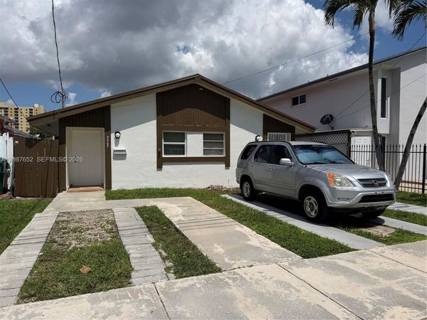 3405 SW 24th St, Miami, FL 33145