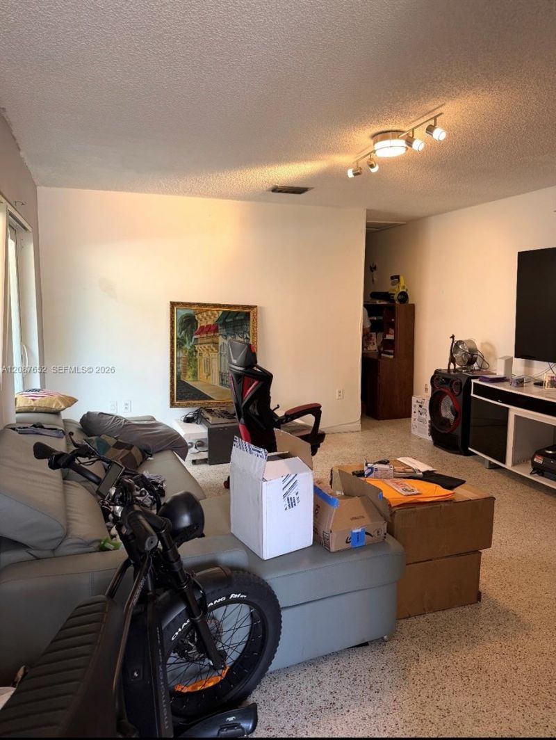 3405 SW 24th St, Miami, FL 33145 Photo