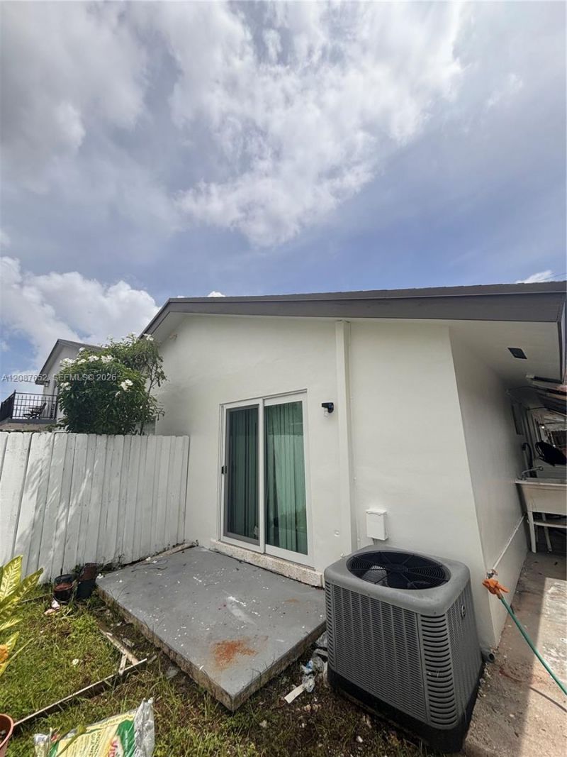 3405 SW 24th St, Miami, FL 33145 Photo