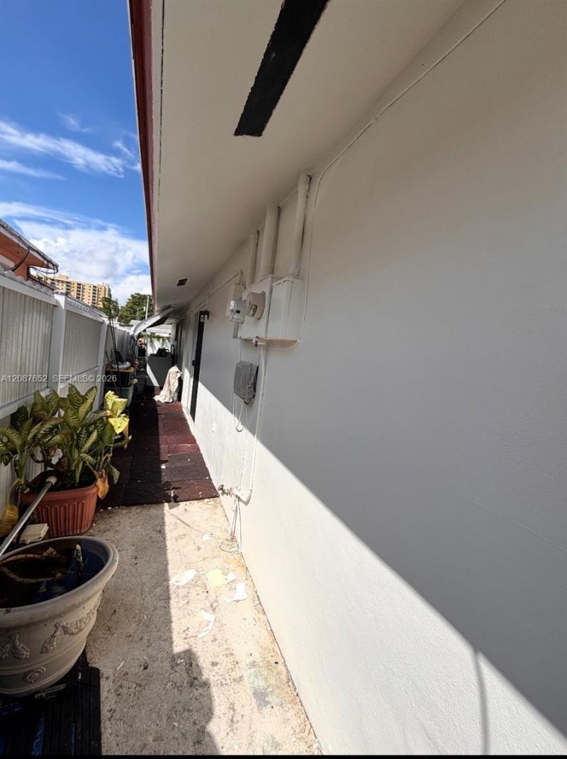 3405 SW 24th St, Miami, FL 33145 Photo