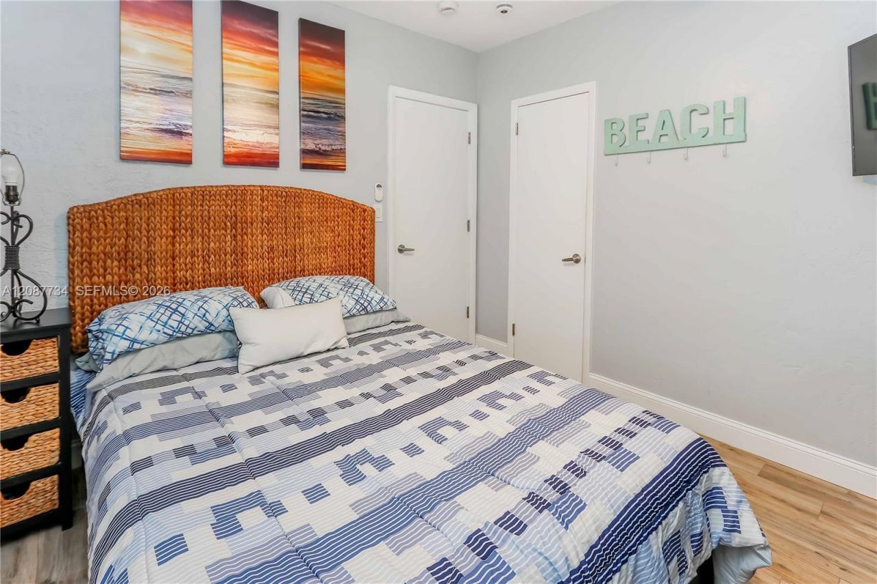 3300 N Surf Rd , Unit 1A, Hollywood, FL 33019 Photo