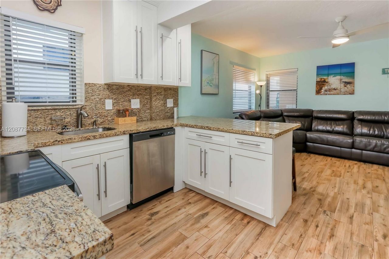 3300 N Surf Rd , Unit 1A, Hollywood, FL 33019 Photo
