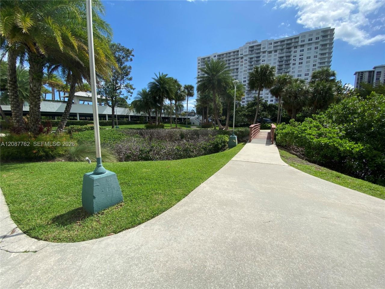 2851 NE 183rd St, Unit 303E, Aventura, FL 33160 Photo
