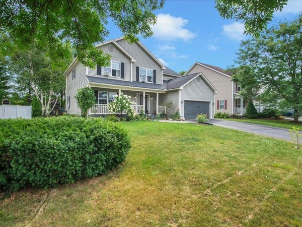 17 Bower Street, South Burlington, VT 05403