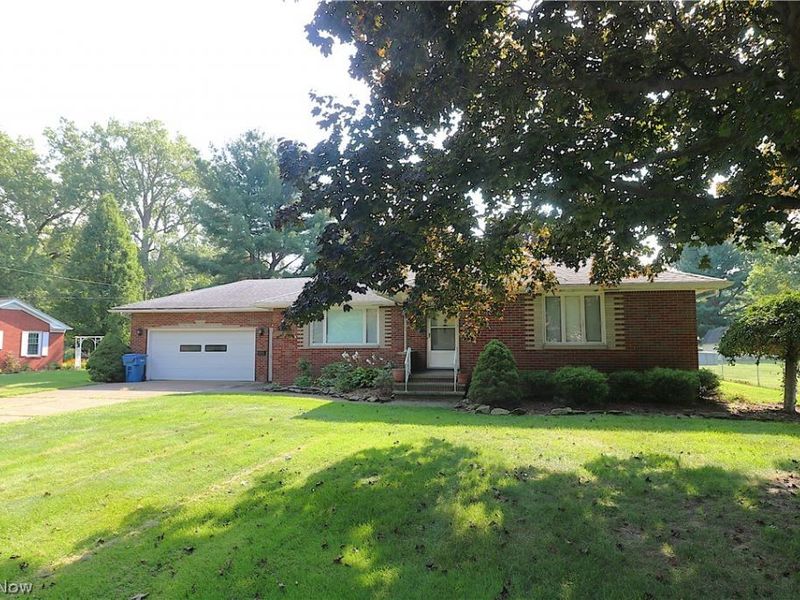 5723 Hoover Boulevard, Lorain, OH 44053 Photo 1